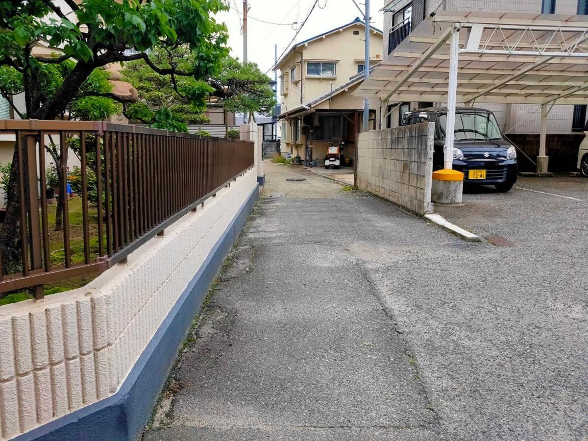 West Crab Base Villa Hiroshima Buitenkant foto